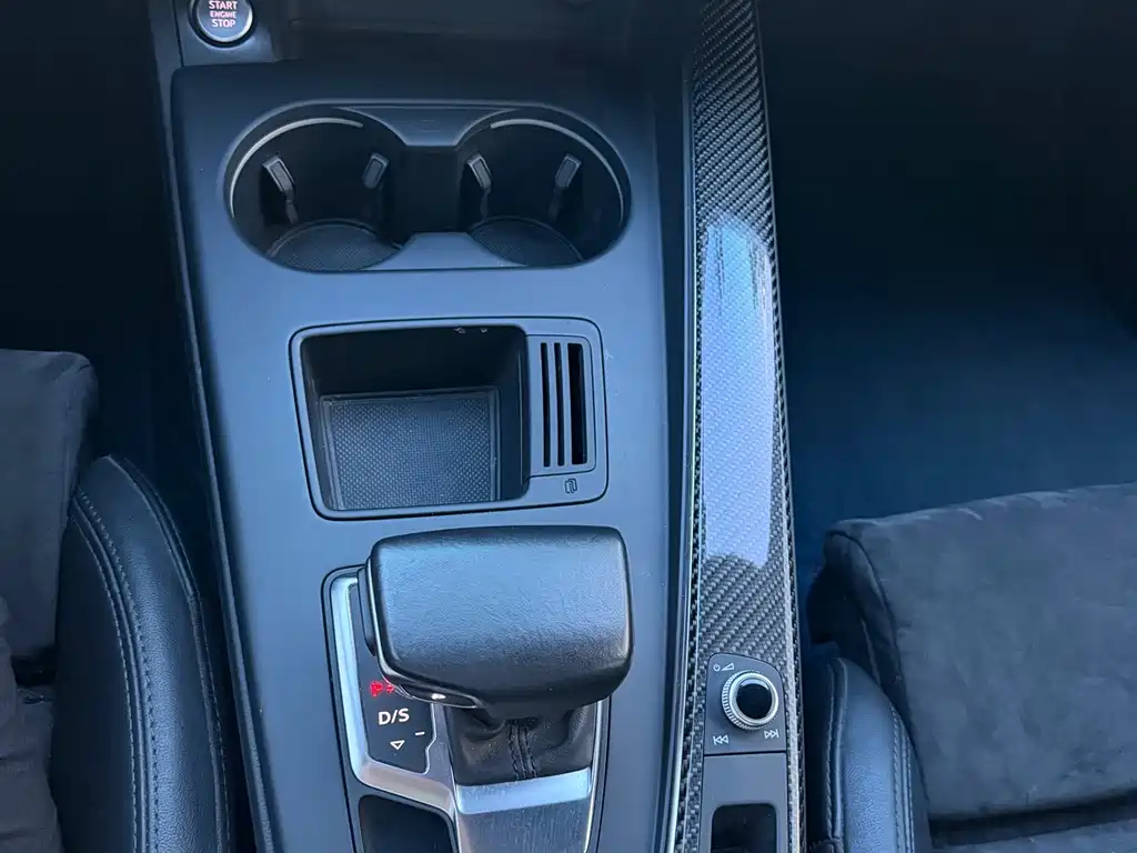 Audi A4L — миниатюра 12