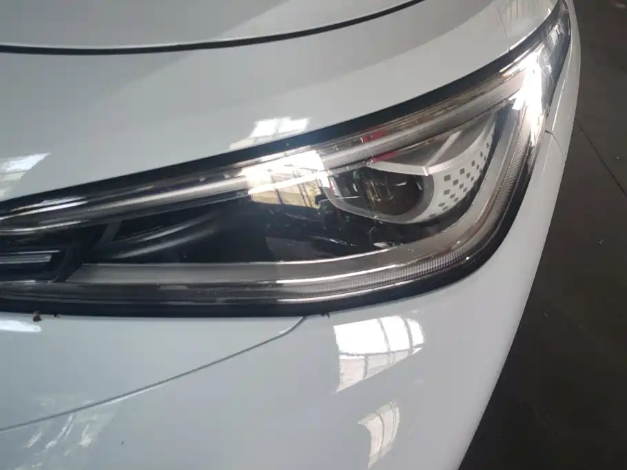 Volkswagen ID.4 X — миниатюра 5
