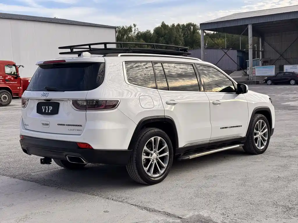 Jeep Grand Commander — миниатюра 9