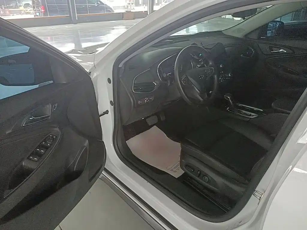 Chevrolet Malibu XL — миниатюра 16