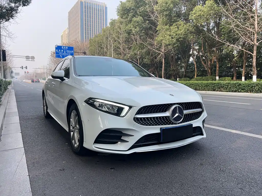 MERCEDES-BENZ A CLASS