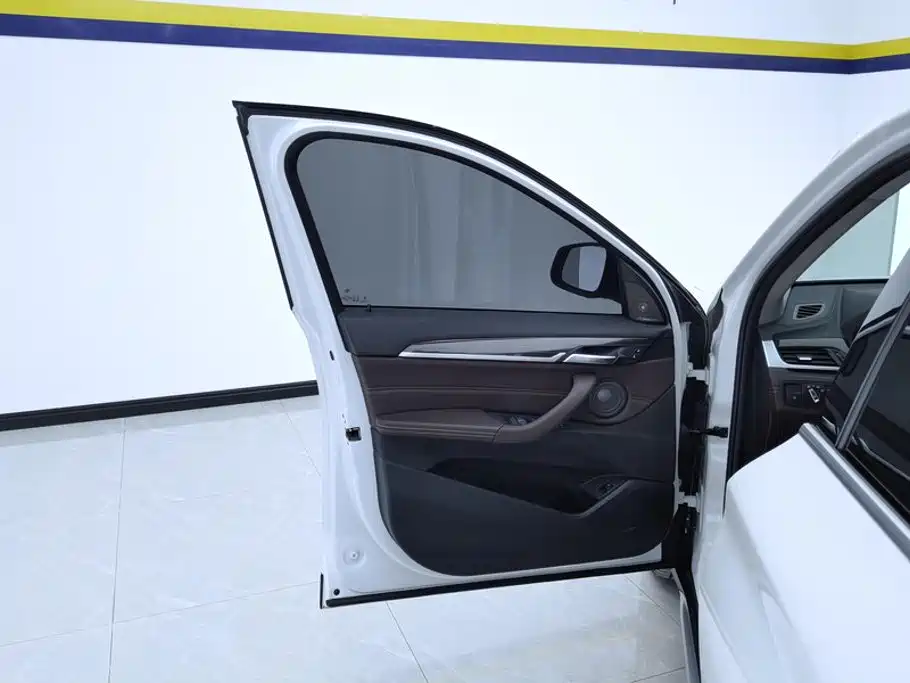 BMW X1 — миниатюра 7