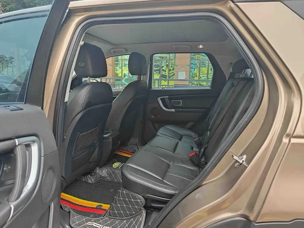 Land Rover Discovery Sport — миниатюра 16