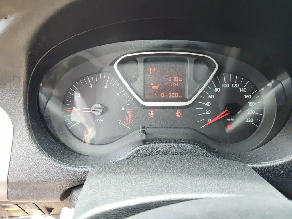 Citroen Elysee — миниатюра 13