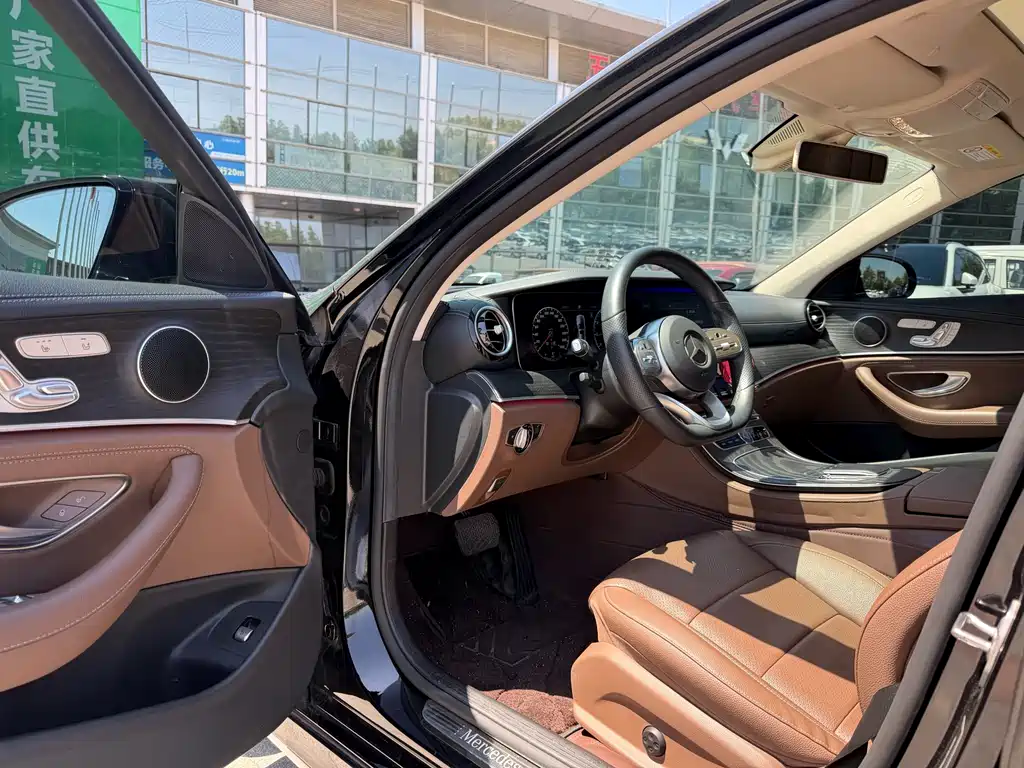 Mercedes-Benz E-Class E 2020 E 300 L Sport Fashion