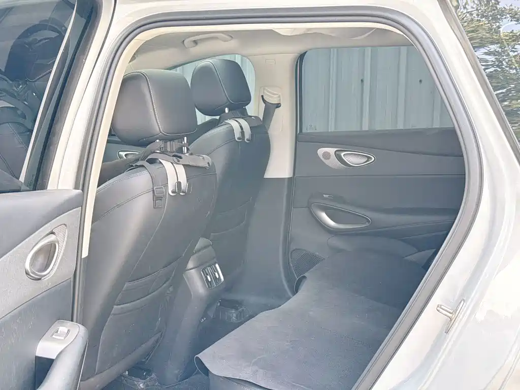BYD Sealion 05 EV — миниатюра 6