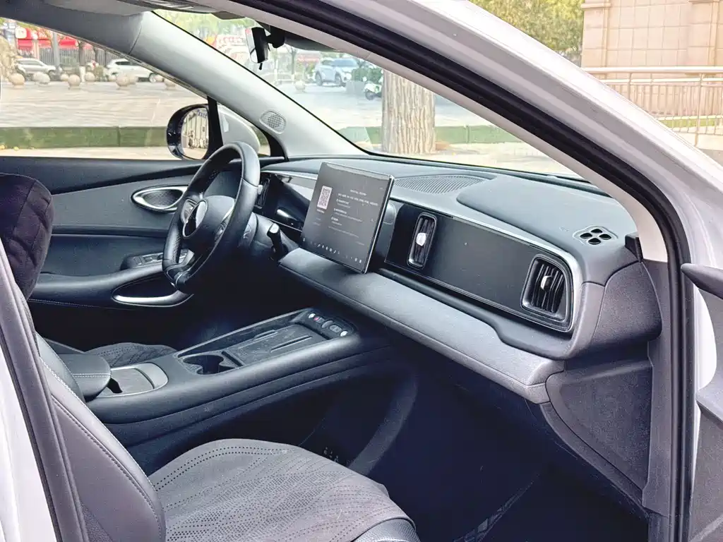 BYD Sealion 05 EV — миниатюра 15