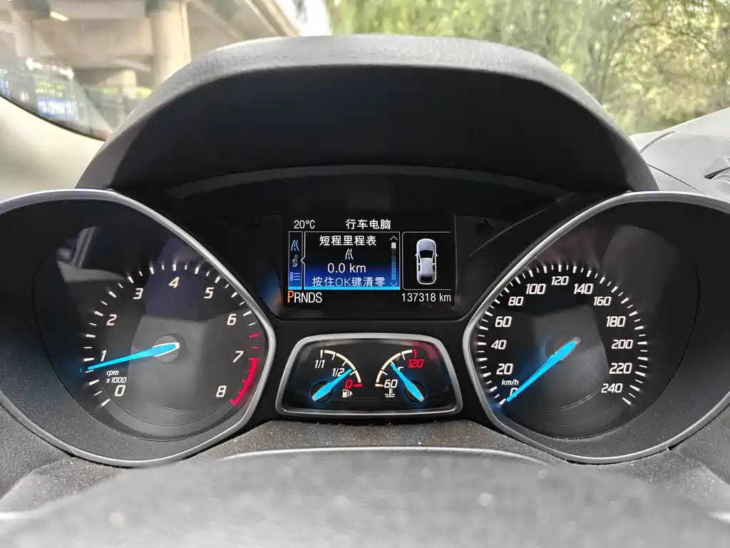 Ford Kuga — миниатюра 17