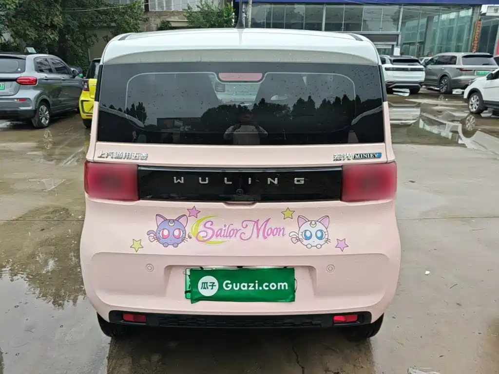 Wuling MINIEV — миниатюра 6