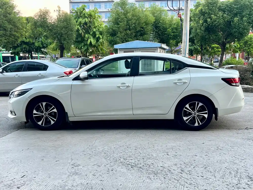 Nissan Sylphy — миниатюра 4