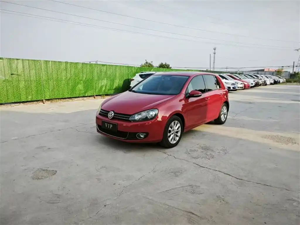 Купить Volkswagen Golf