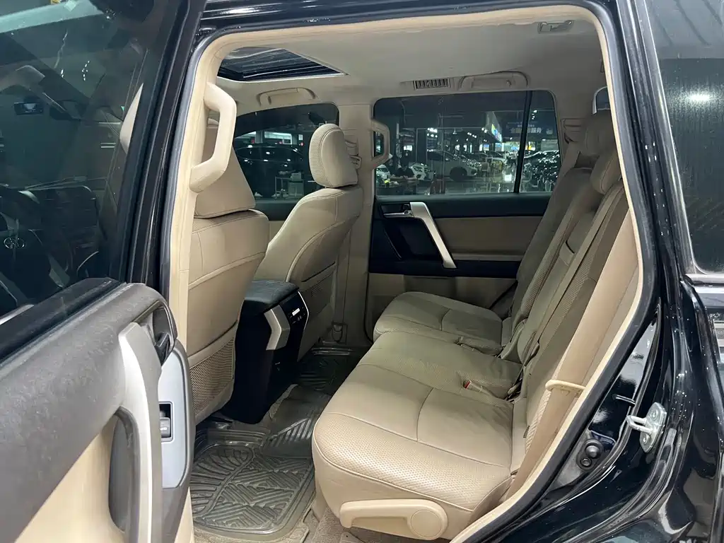Toyota Prado — миниатюра 8