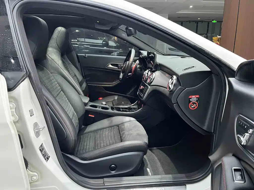 Mercedes-Benz CLA (Import) — миниатюра 9