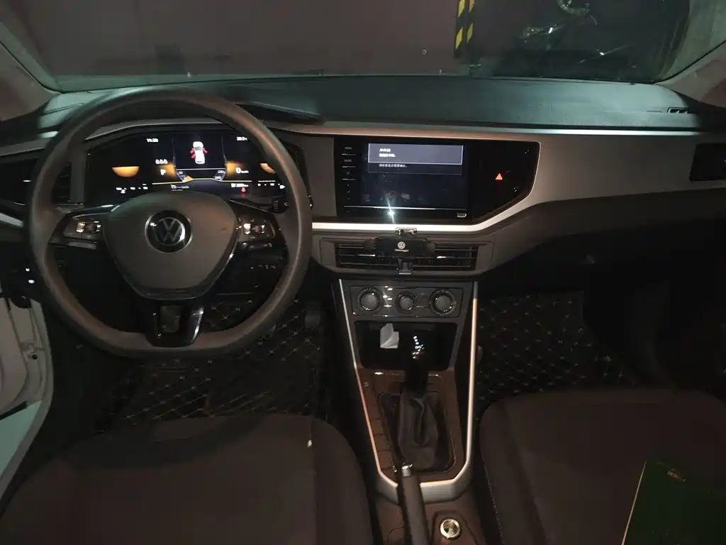 Volkswagen Polo — миниатюра 5
