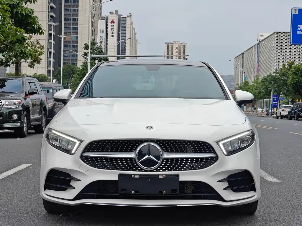 Mercedes-Benz A-Class — миниатюра 2
