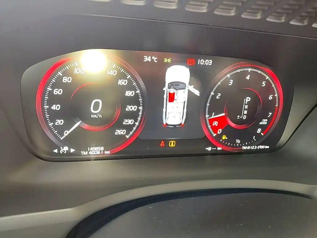 Volvo XC90 — миниатюра 12