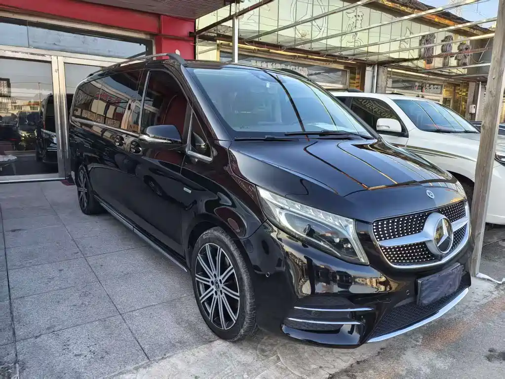 MERCEDES-BENZ V CLASS