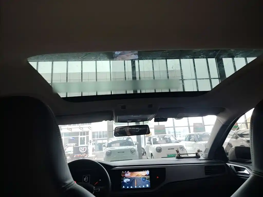 Volkswagen Polo — миниатюра 18