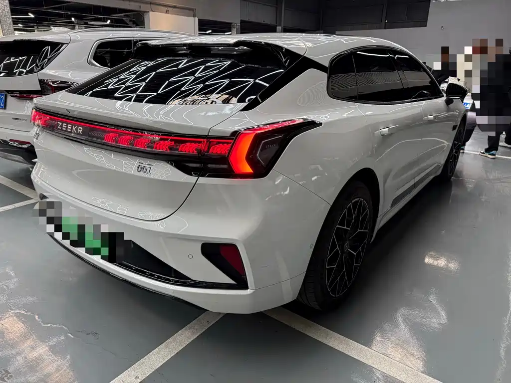 ZEEKR EXTREME KRYPTON 001