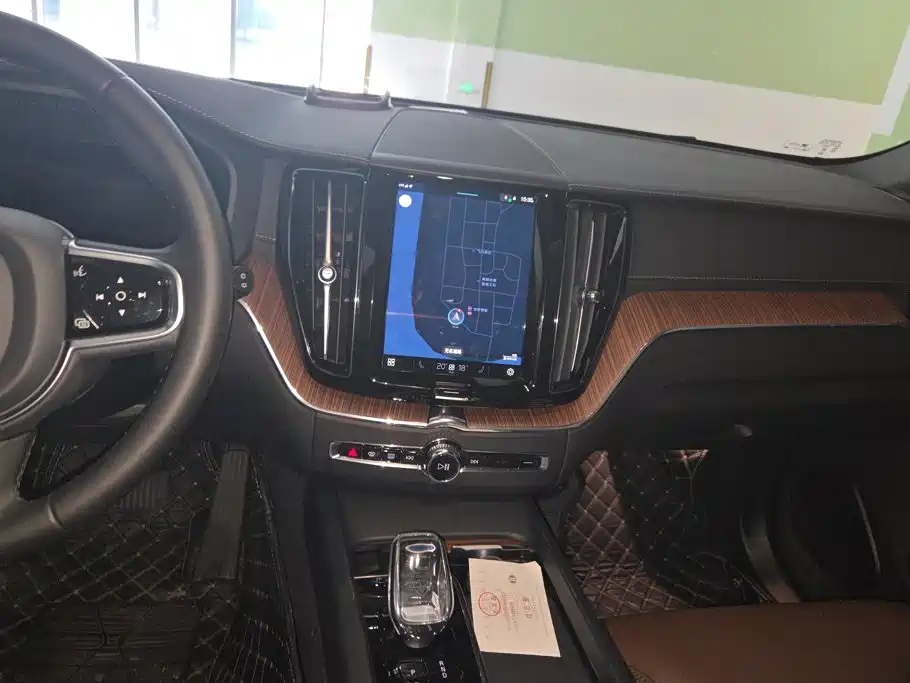 Volvo XC60 — миниатюра 13