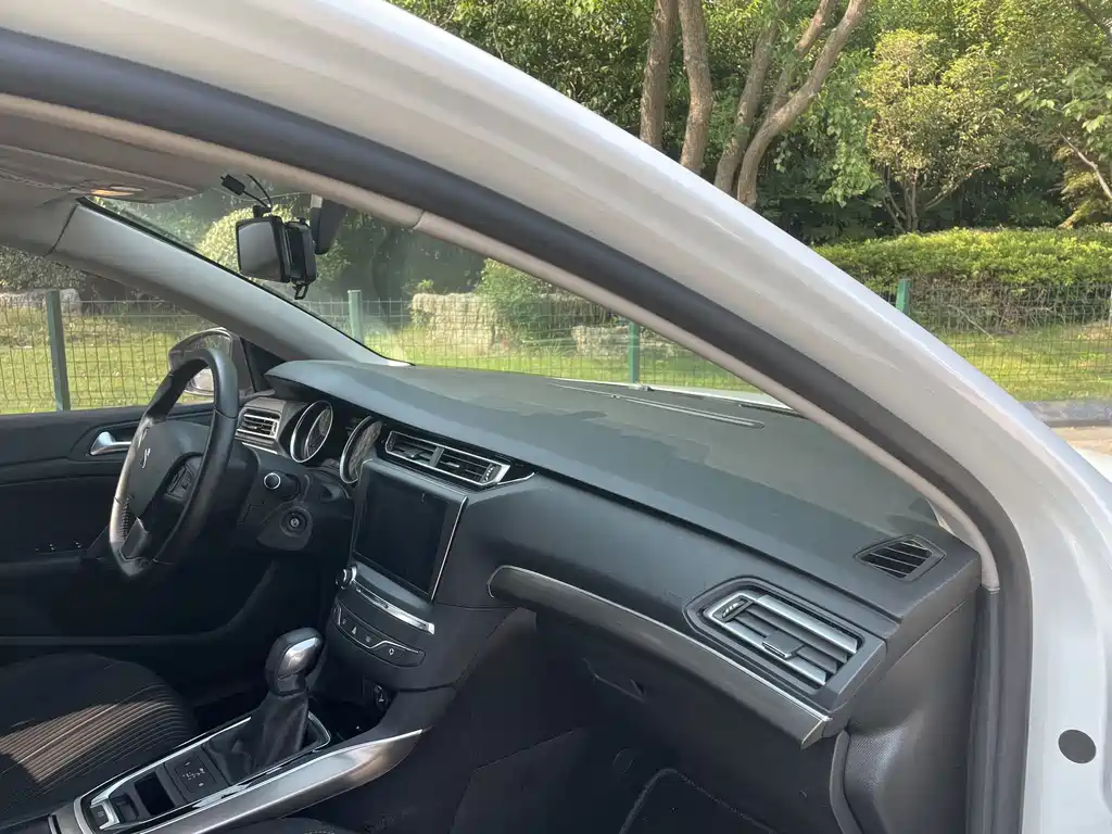 Peugeot 408 — миниатюра 18
