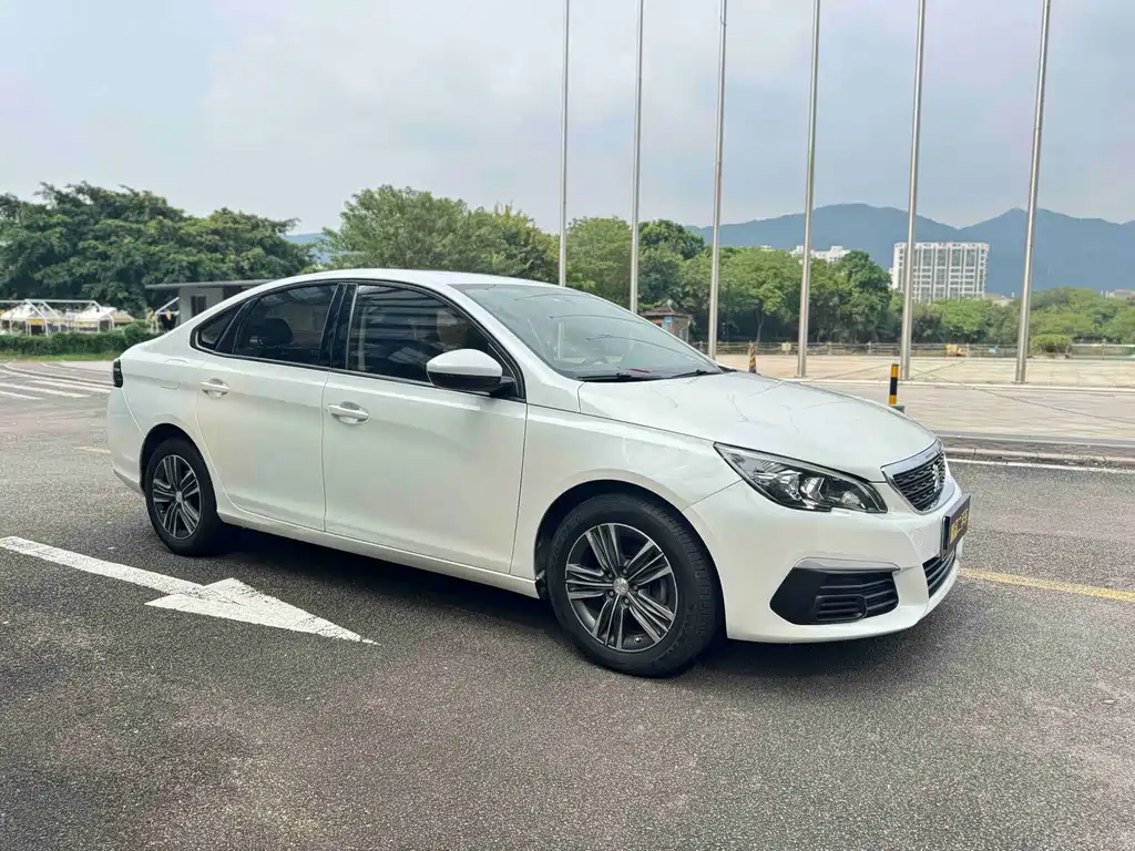 Peugeot 308 — миниатюра 3