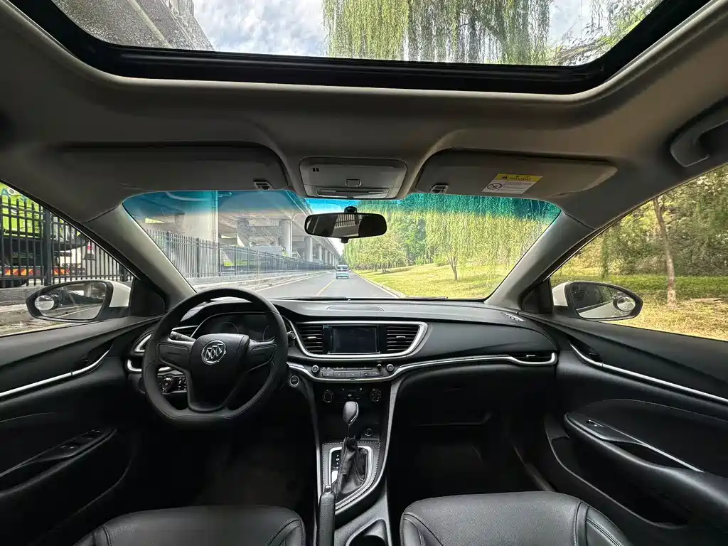 Buick Excelle — миниатюра 9