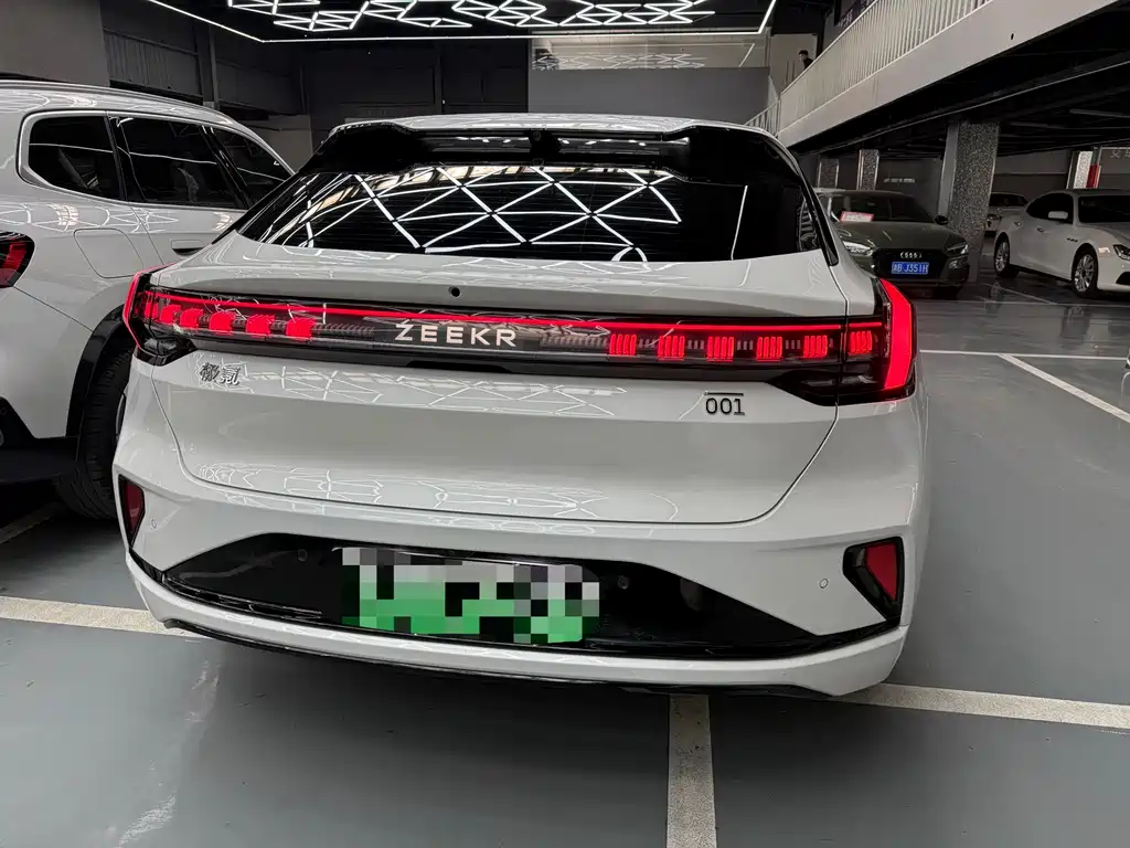 ZEEKR EXTREME KRYPTON 001