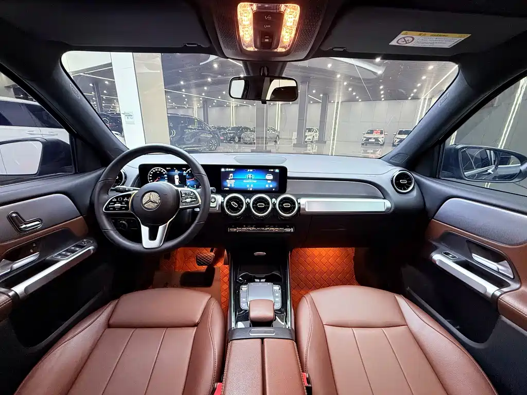 Mercedes-Benz GLB — миниатюра 12