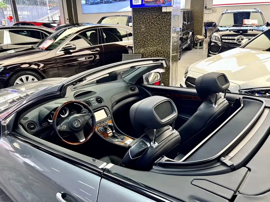 Mercedes-Benz SL-Class — миниатюра 11