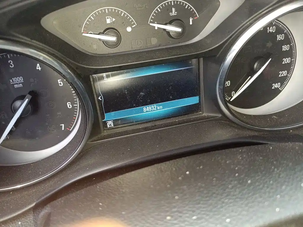 Buick Envision Plus — миниатюра 8
