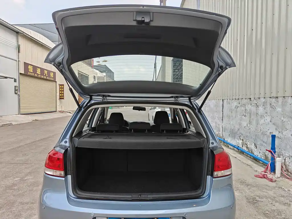 Volkswagen Golf — миниатюра 30