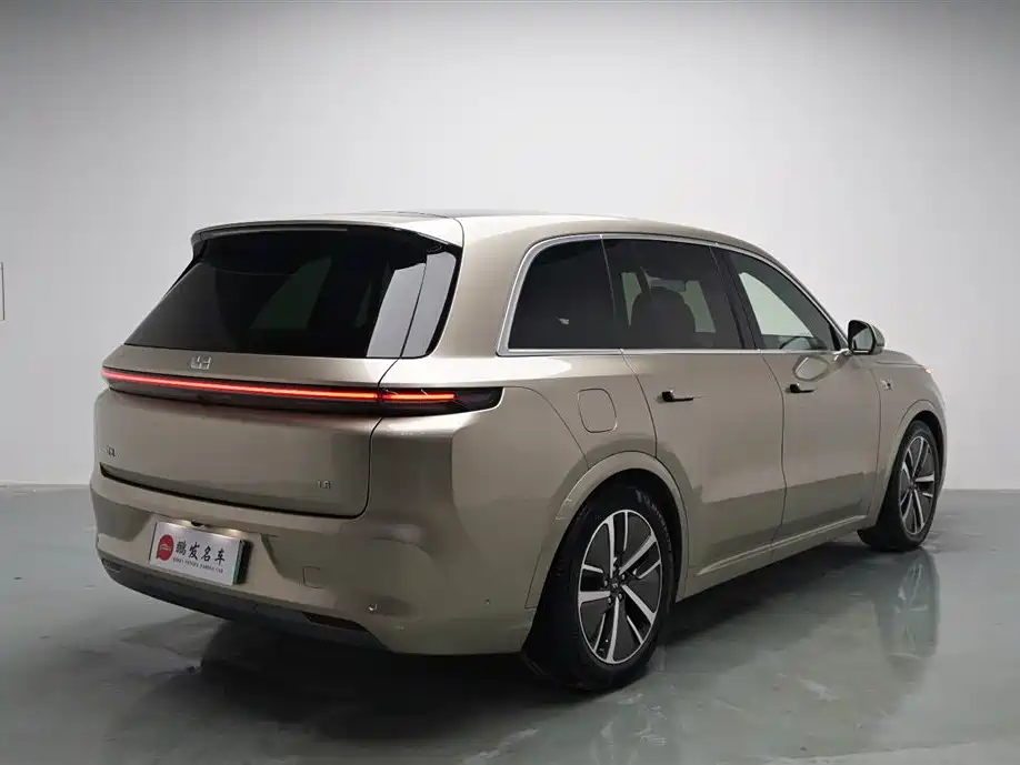 Li Auto IDEAL L8