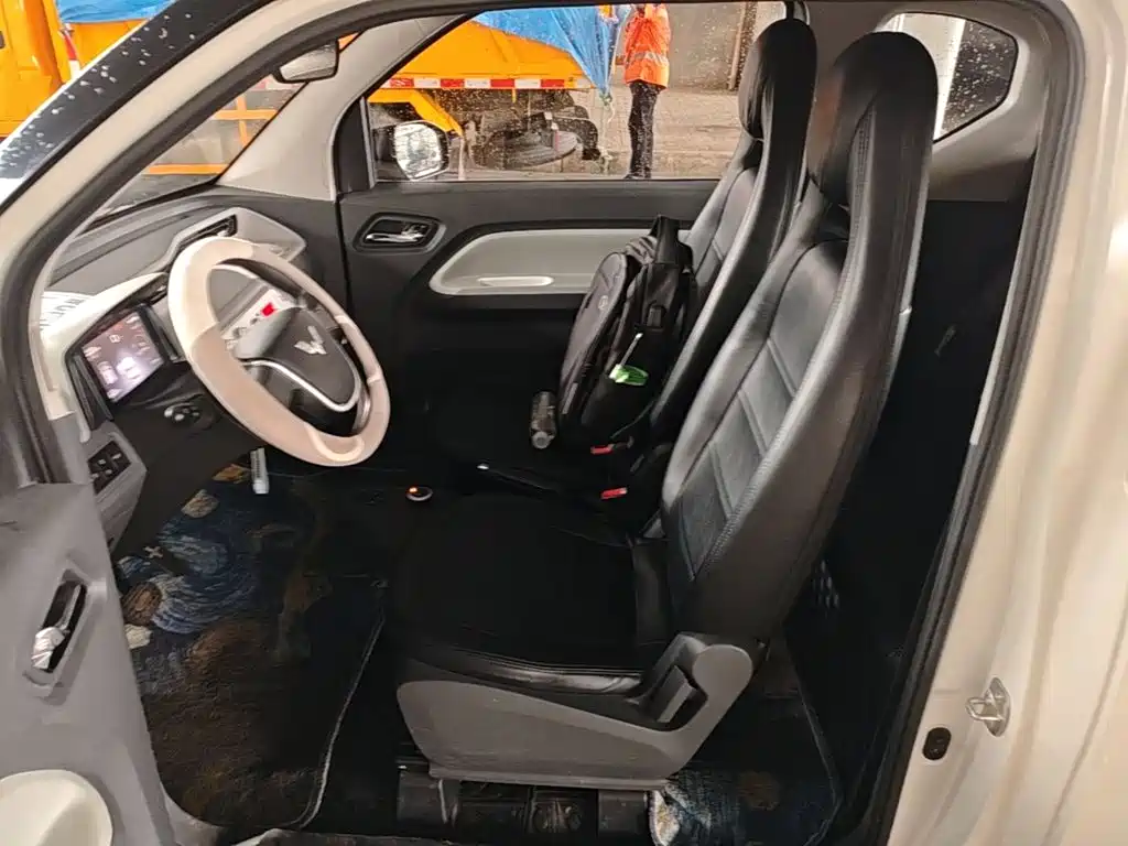 Wuling MINIEV — миниатюра 15