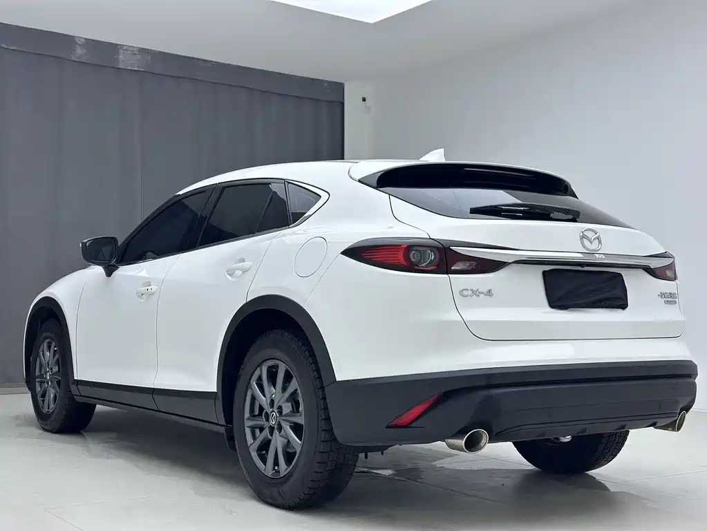 MAZDA CX 4