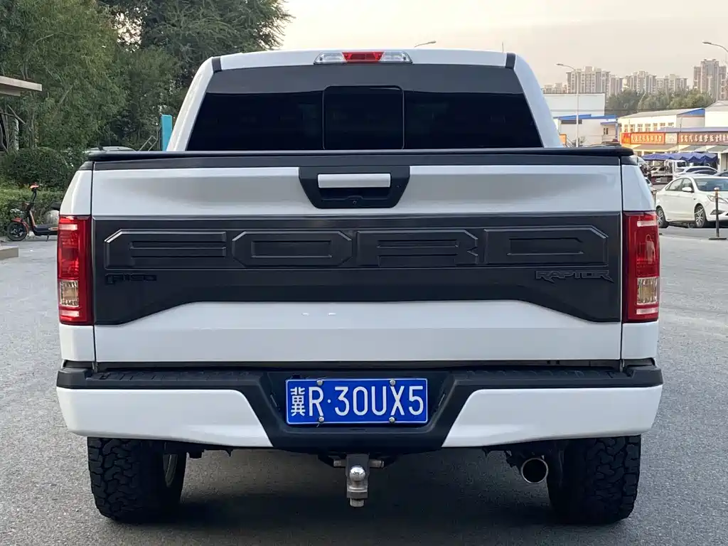 Ford F-150 Raptor — миниатюра 8