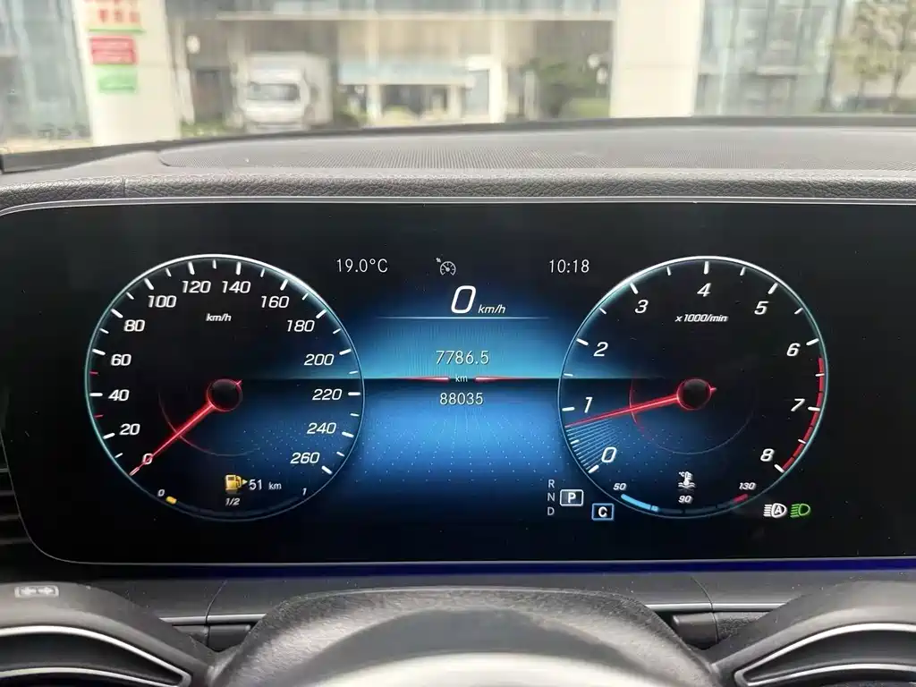 Mercedes-Benz GLE (Import) — миниатюра 9