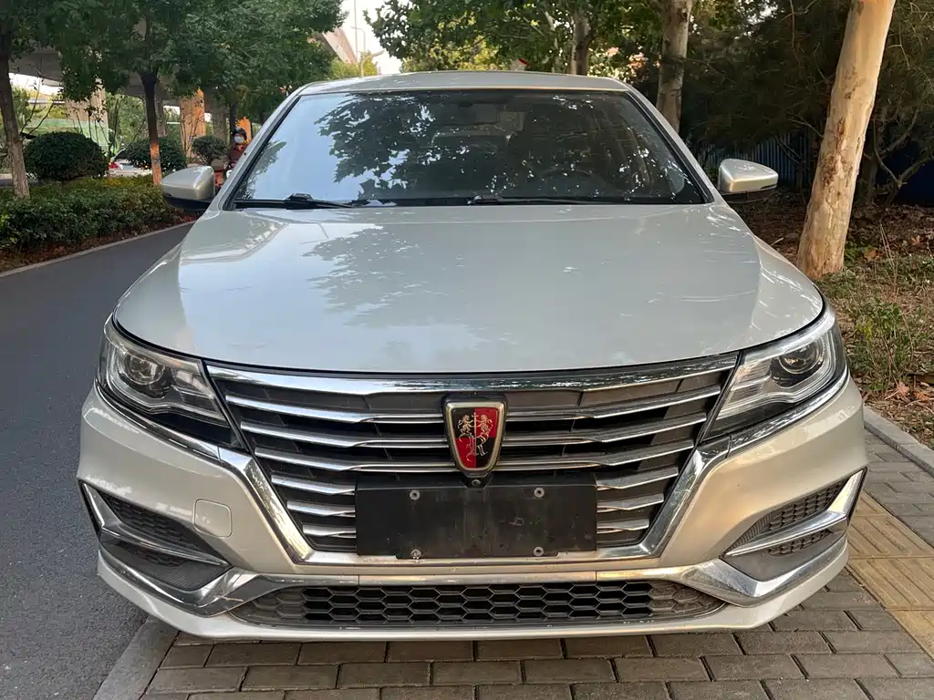 Roewe i6 New Energy — миниатюра 2