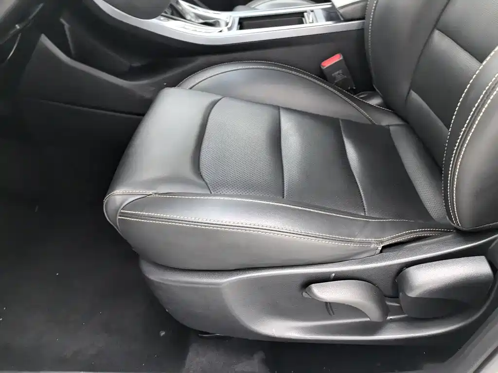 Geely Emgrand — миниатюра 20