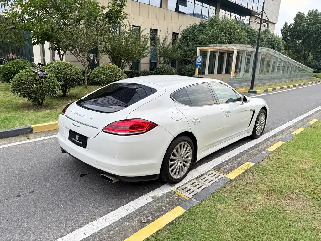 Porsche Panamera 2010 Panamera 3.6L