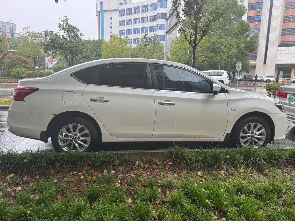Nissan Sylphy — миниатюра 8