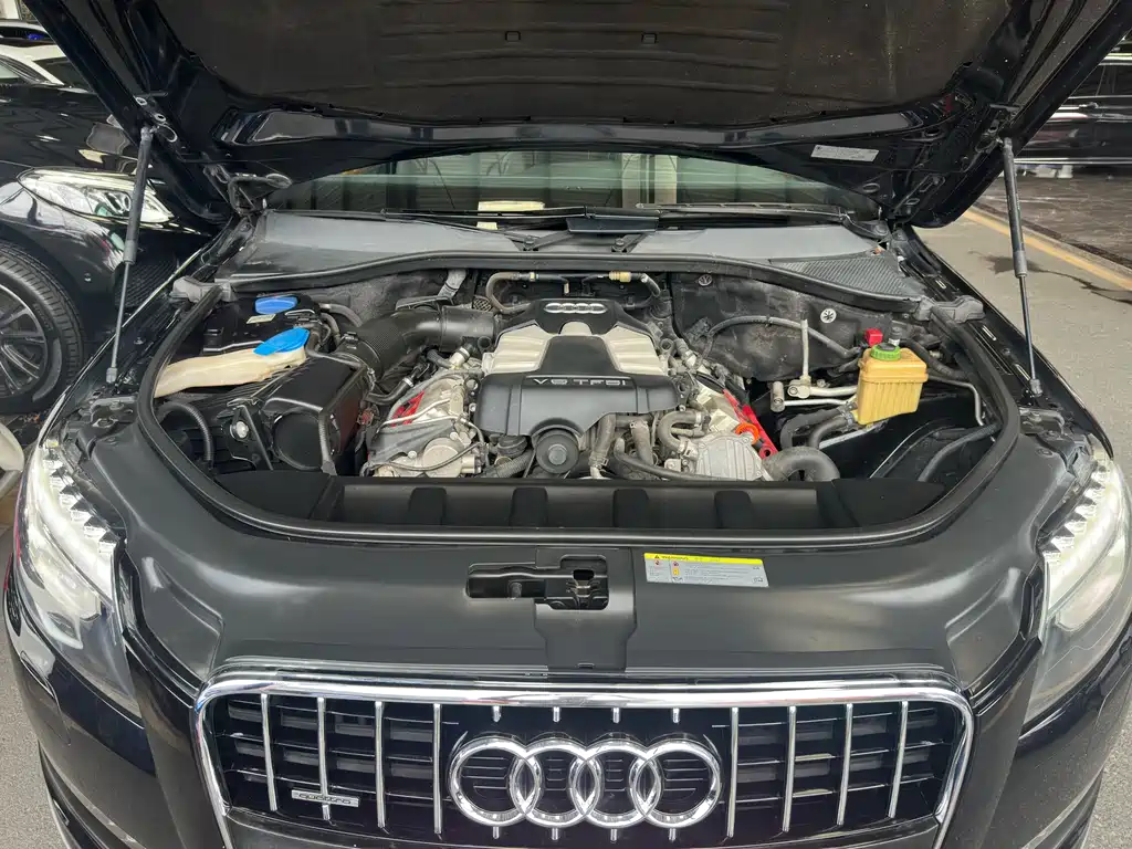 Audi Q7 — миниатюра 8