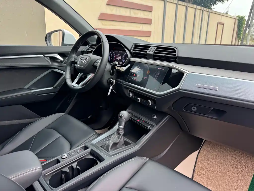 Audi Q3 — миниатюра 21