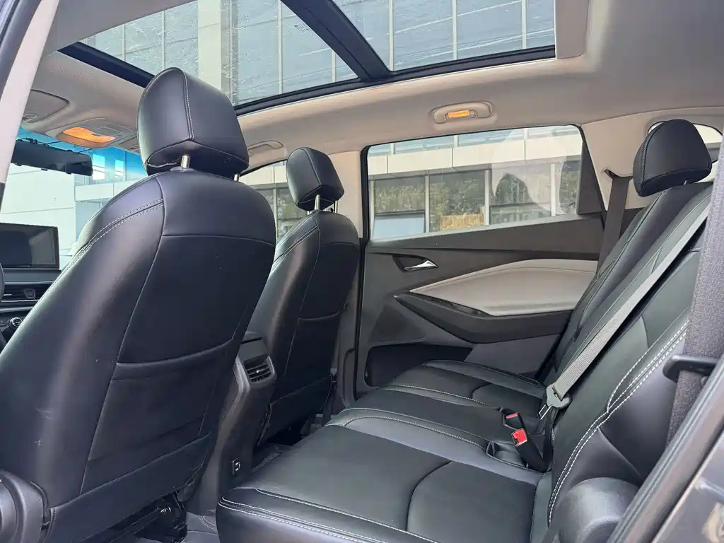 Chevrolet Volando — миниатюра 10