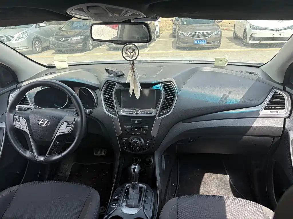 Hyundai Santa Fe — миниатюра 7