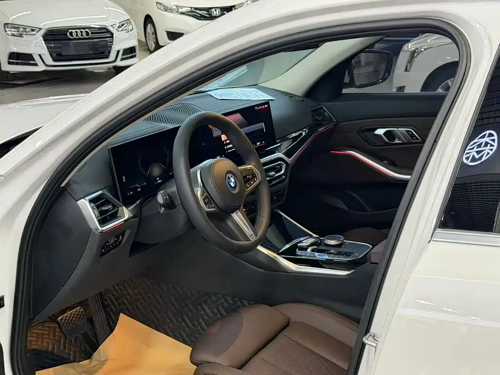 BMW i3 — миниатюра 7