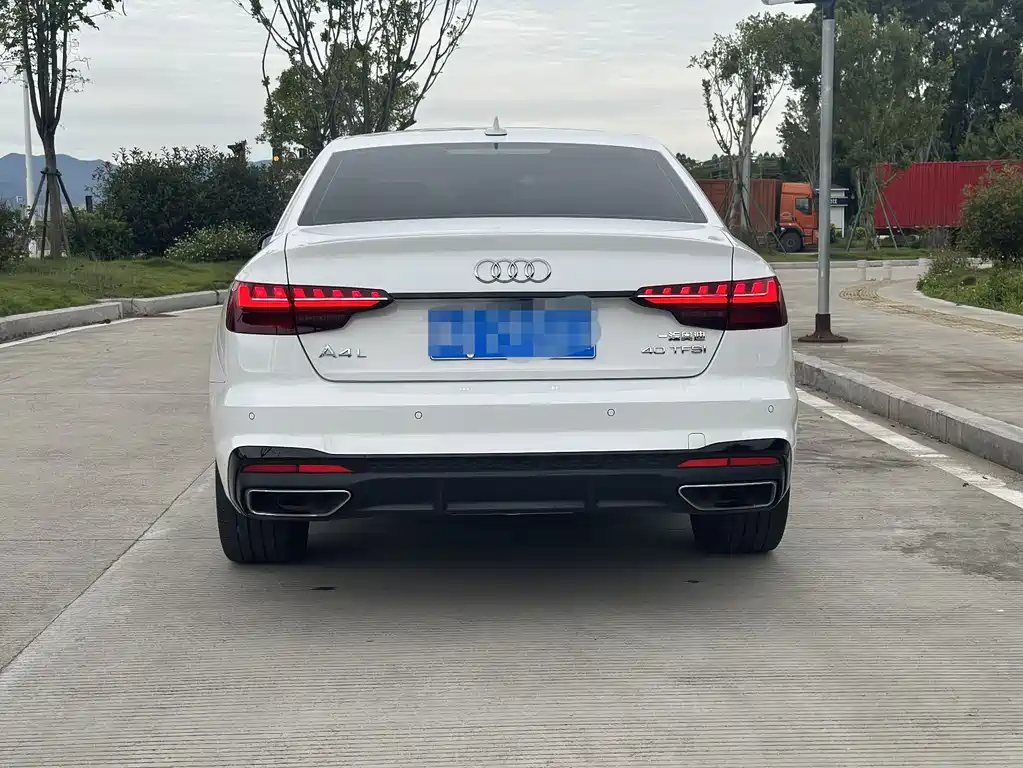 Audi A4L 2022 40 TFSI Fashion
