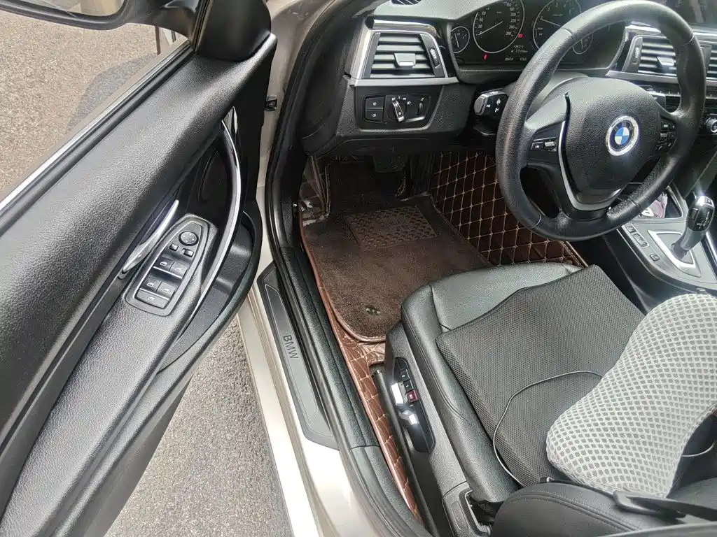 BMW 3 Series — миниатюра 17