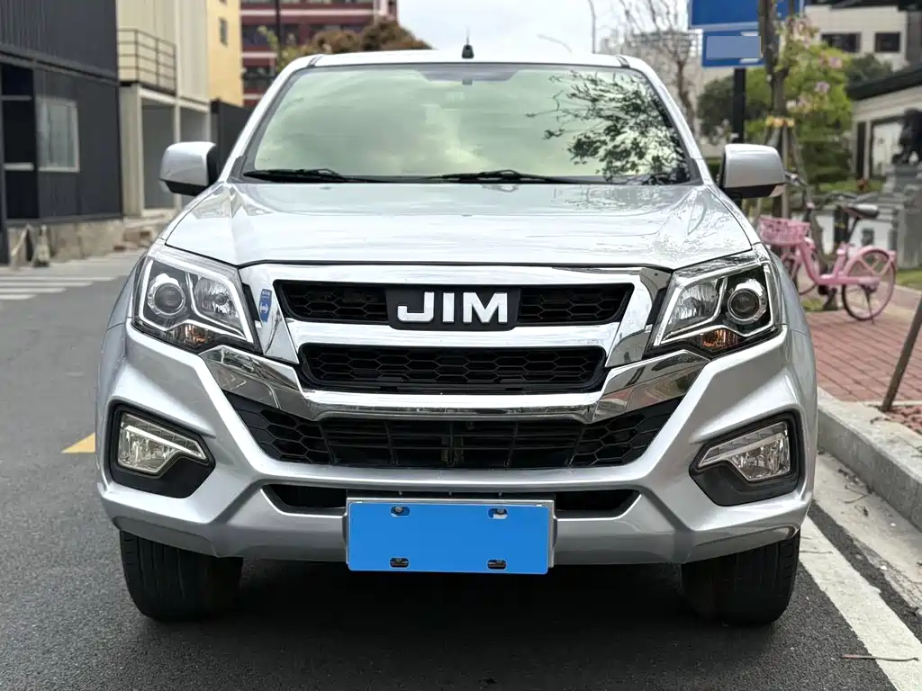 Isuzu RE-MAX Ruimai