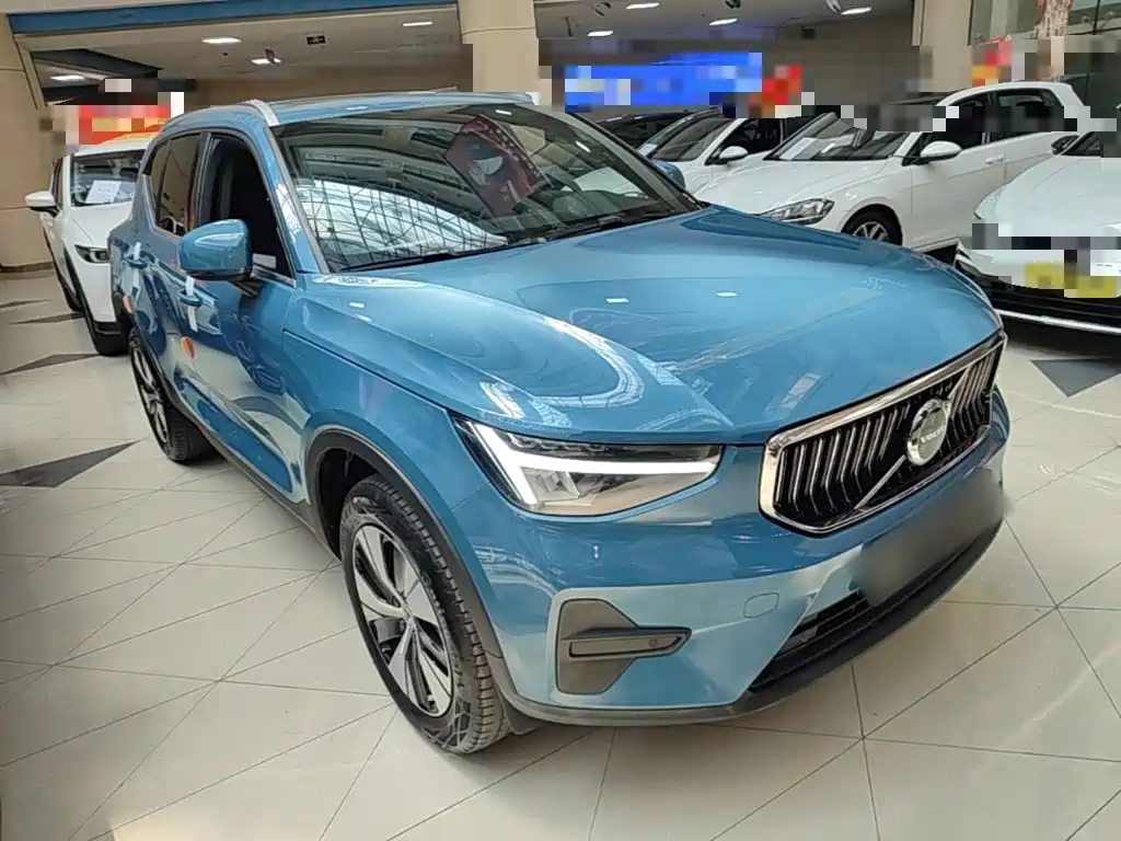 Volvo XC40 — миниатюра 4